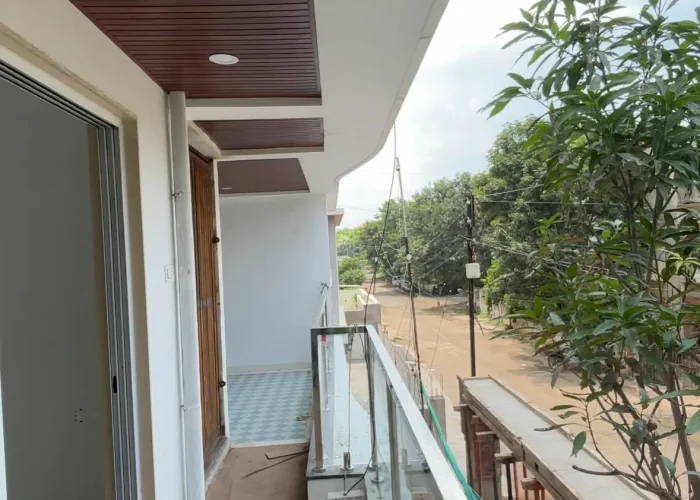 Snowdrop Residency (2)