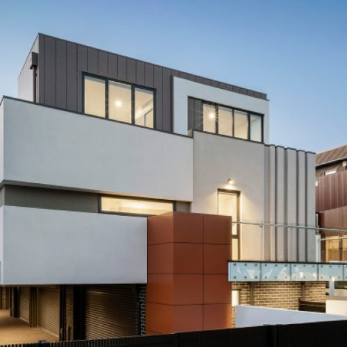 modern-house-facade-2021-08-27-19-27-44-utc.jpg